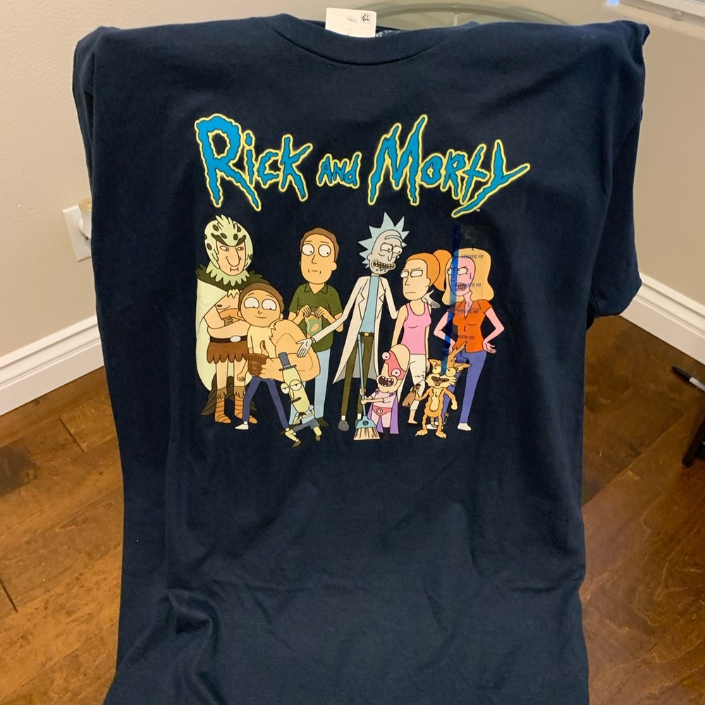 BRAND NEW * RICK AND MORTY SHIRT